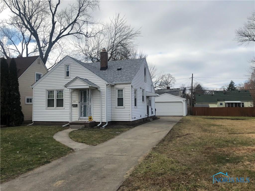 921 Searles Road Toledo, OH 43607 - Photo 1 of 23 Photo 1