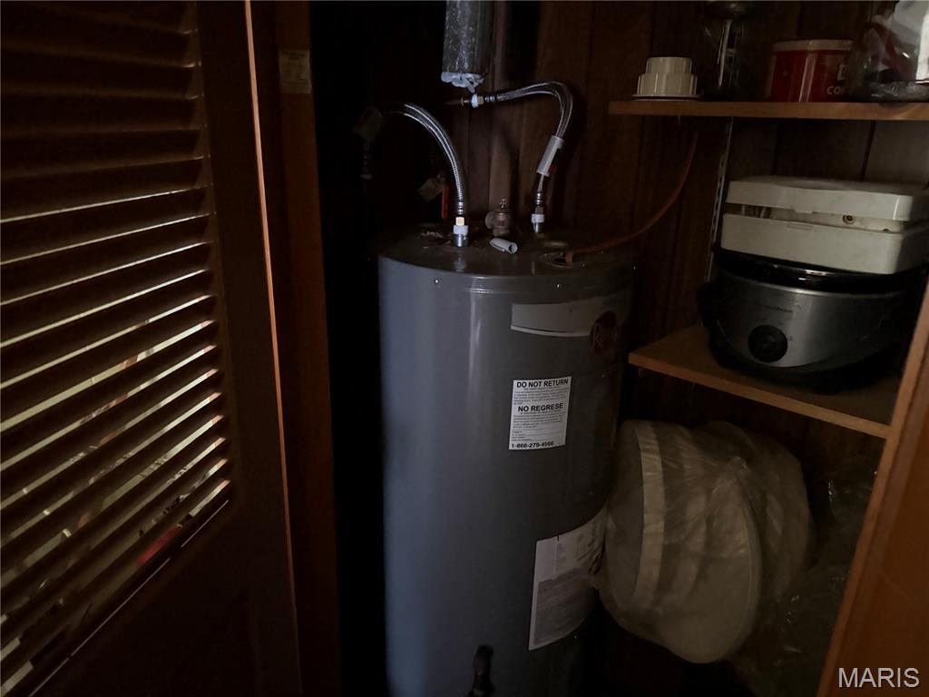 10 B Lane Herrin, IL 62948 - Photo 12 of 17