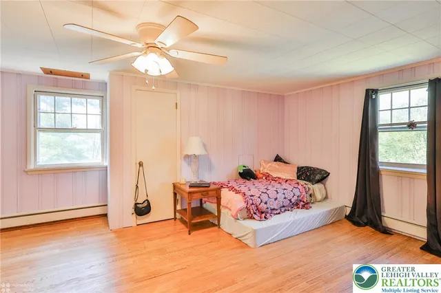 $430,000 | 5984 Highway 412, Riegelsville, PA 18077