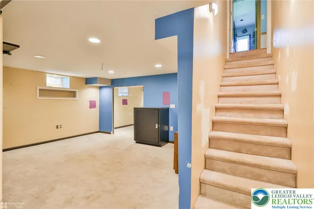 $430,000 | 5984 Highway 412, Riegelsville, PA 18077