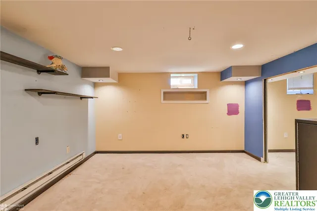 $430,000 | 5984 Highway 412, Riegelsville, PA 18077