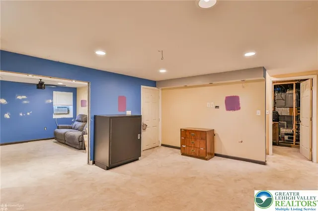 $430,000 | 5984 Highway 412, Riegelsville, PA 18077