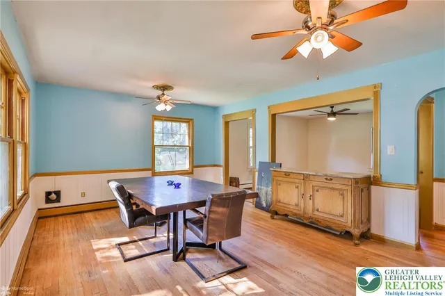 $430,000 | 5984 Highway 412, Riegelsville, PA 18077