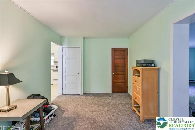 $430,000 | 5984 Highway 412, Riegelsville, PA 18077