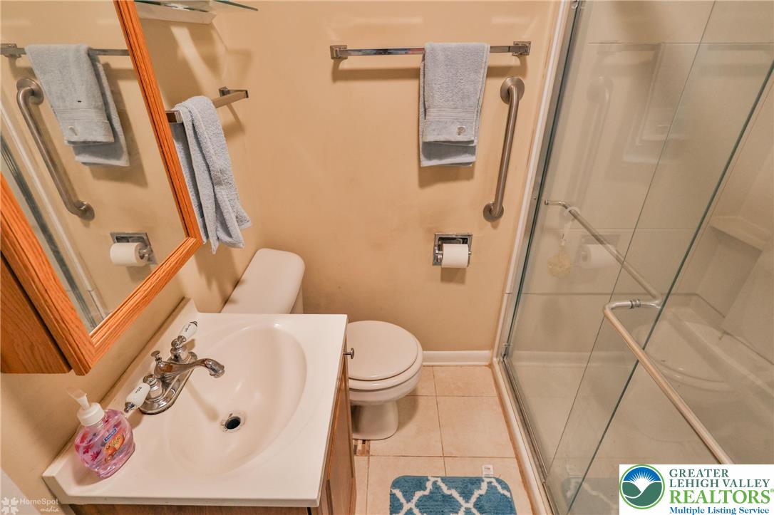 5984 Highway 412 Riegelsville, PA 18077 - Photo 49 of 60