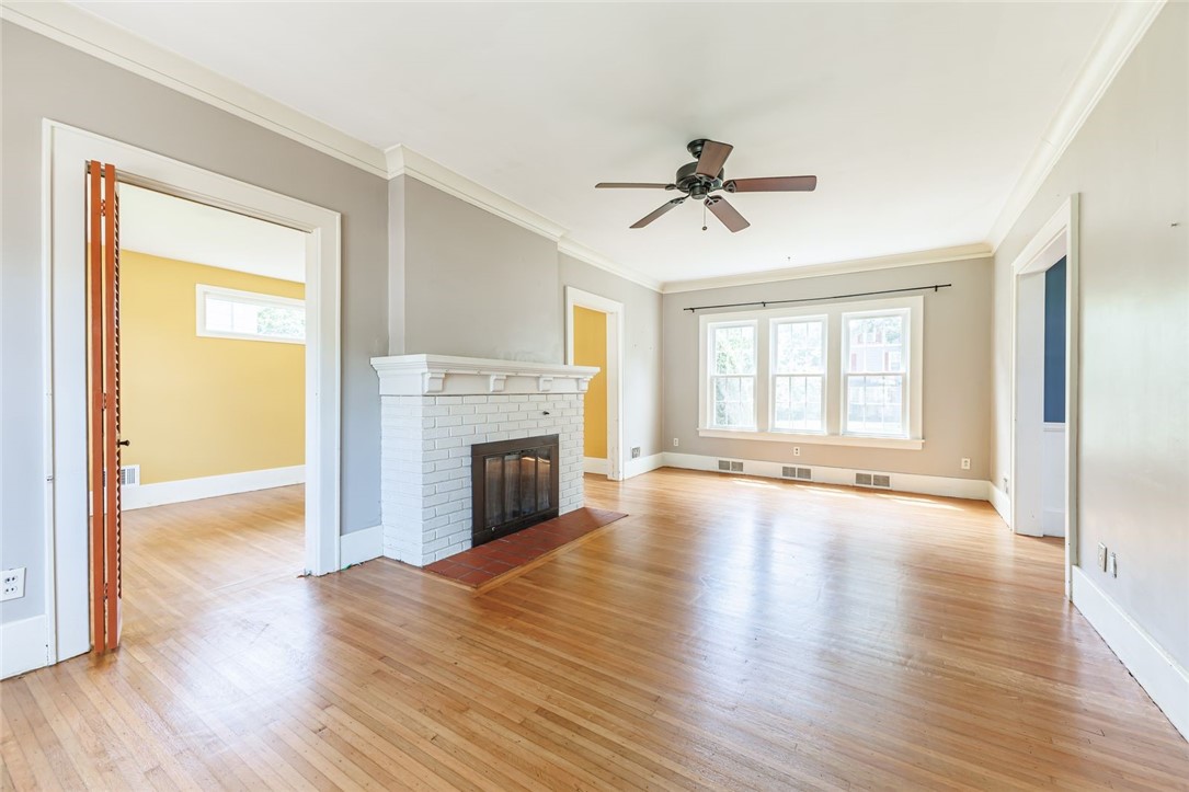 38 Barons Road Irondequoit, NY 14617 - Photo 9 of 34