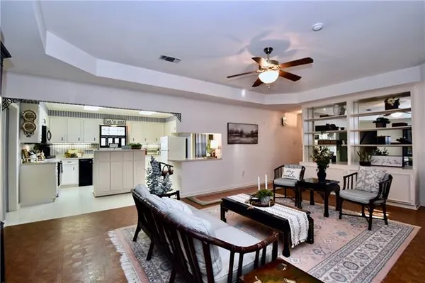 $315,000 | 1630 West Medalist Road, Pineville, LA 71360