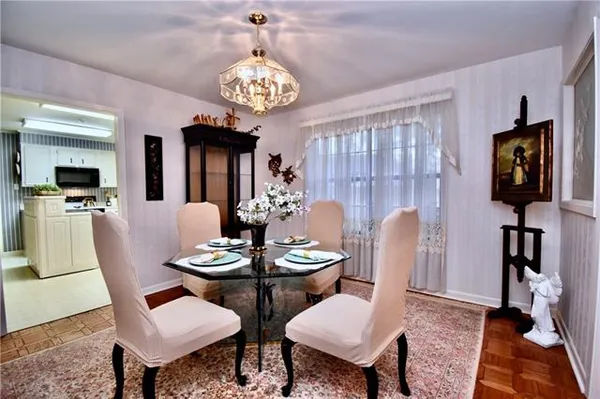 $315,000 | 1630 West Medalist Road, Pineville, LA 71360