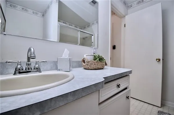 $315,000 | 1630 West Medalist Road, Pineville, LA 71360