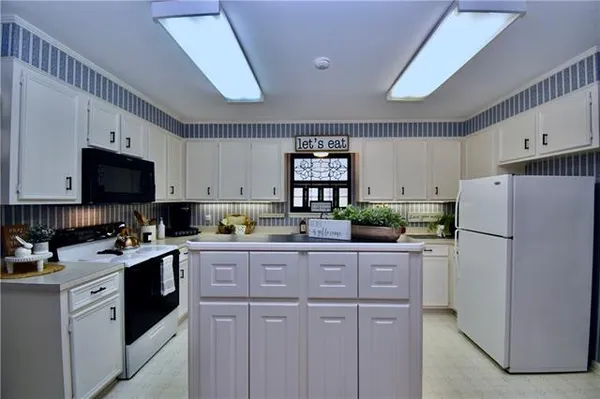 $315,000 | 1630 West Medalist Road, Pineville, LA 71360