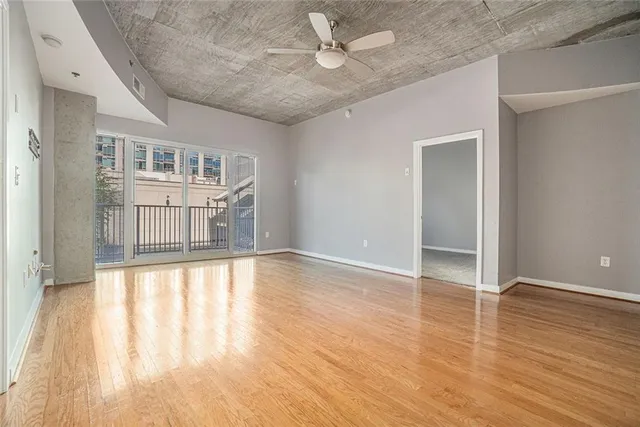 $380,000 | 250 Pharr Road Northeast, Unit 405, Atlanta, GA 30305