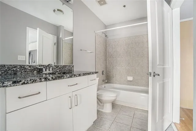 $380,000 | 250 Pharr Road Northeast, Unit 405, Atlanta, GA 30305