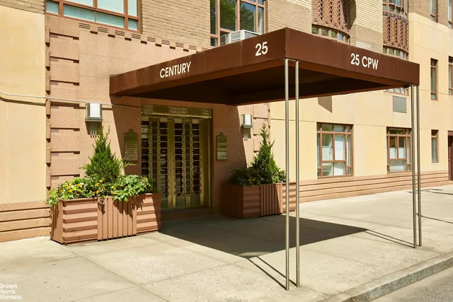 $3,798,000 | 25 Central Park West, Unit 11AB | Upper West Side