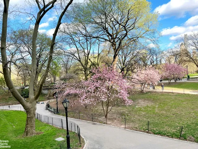 $3,798,000 | 25 Central Park West, Unit 11AB | Upper West Side