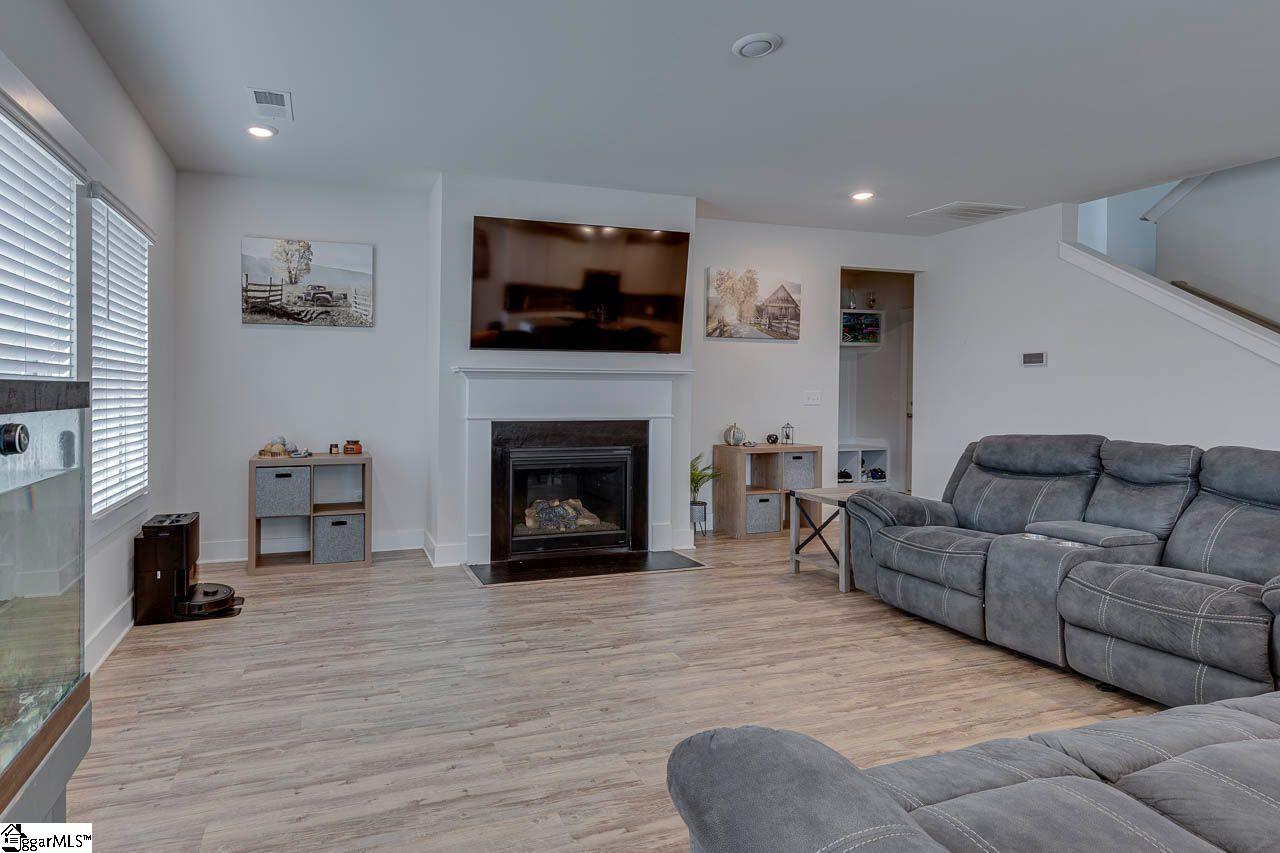 103 Pewter Circle Simpsonville, SC 29680 - Photo 11 of 35