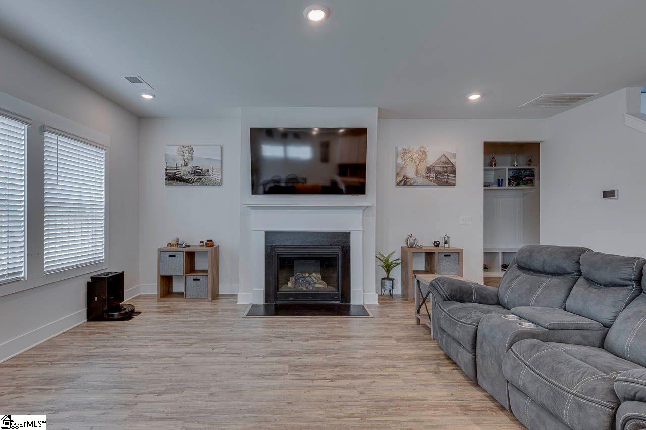 103 Pewter Circle Simpsonville, SC 29680 - Photo 12 of 35