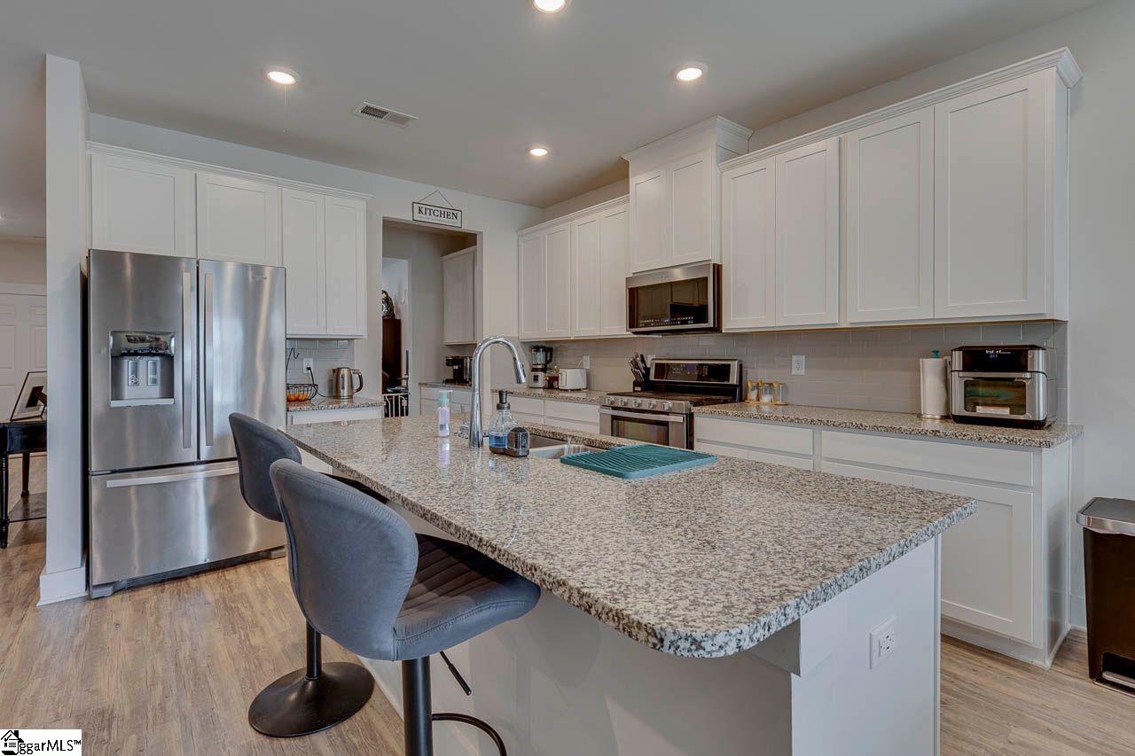 103 Pewter Circle Simpsonville, SC 29680 - Photo 6 of 35