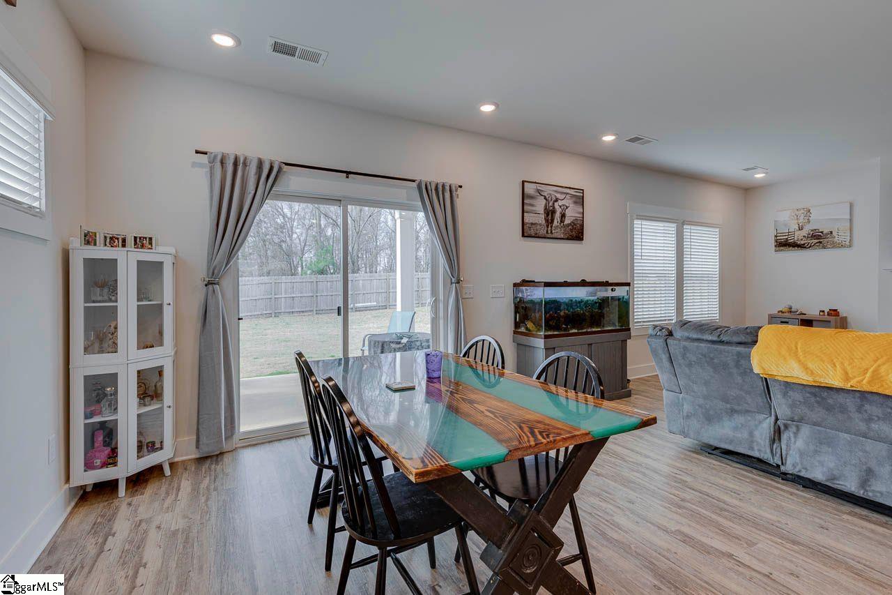 103 Pewter Circle Simpsonville, SC 29680 - Photo 9 of 35