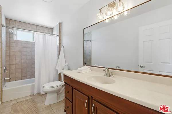 $1,399,000 | 261 Highland Drive, Oxnard, CA 93035