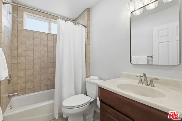 $1,399,000 | 261 Highland Drive, Oxnard, CA 93035