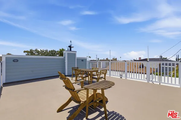$1,399,000 | 261 Highland Drive, Oxnard, CA 93035