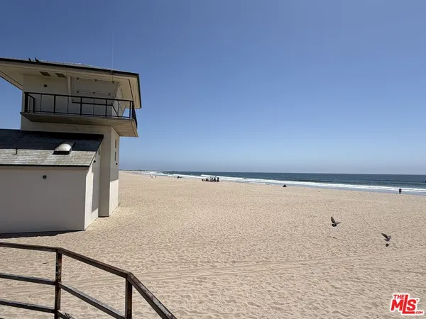 $1,399,000 | 261 Highland Drive, Oxnard, CA 93035