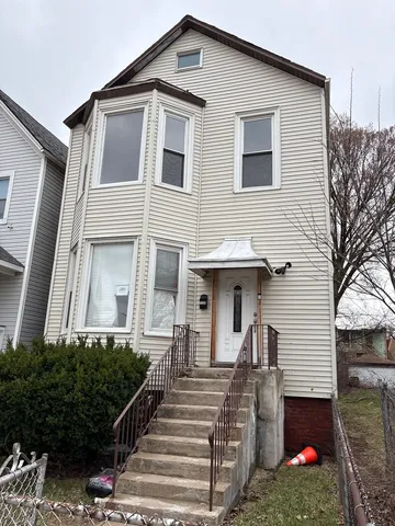 $296,000 | 7124 South Ellis Avenue, Chicago, IL 60619