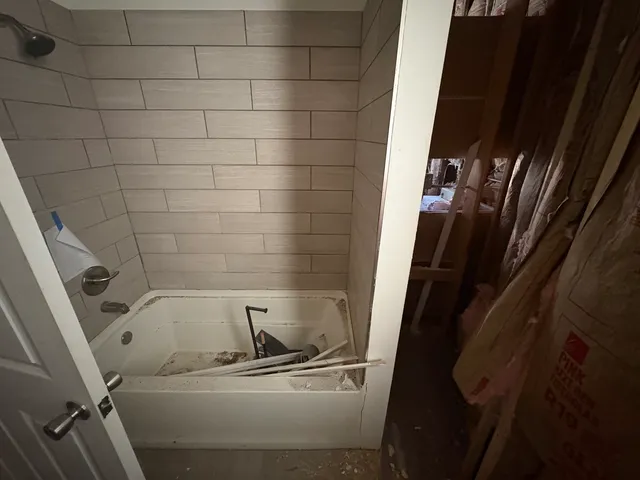 $296,000 | 7124 South Ellis Avenue, Chicago, IL 60619