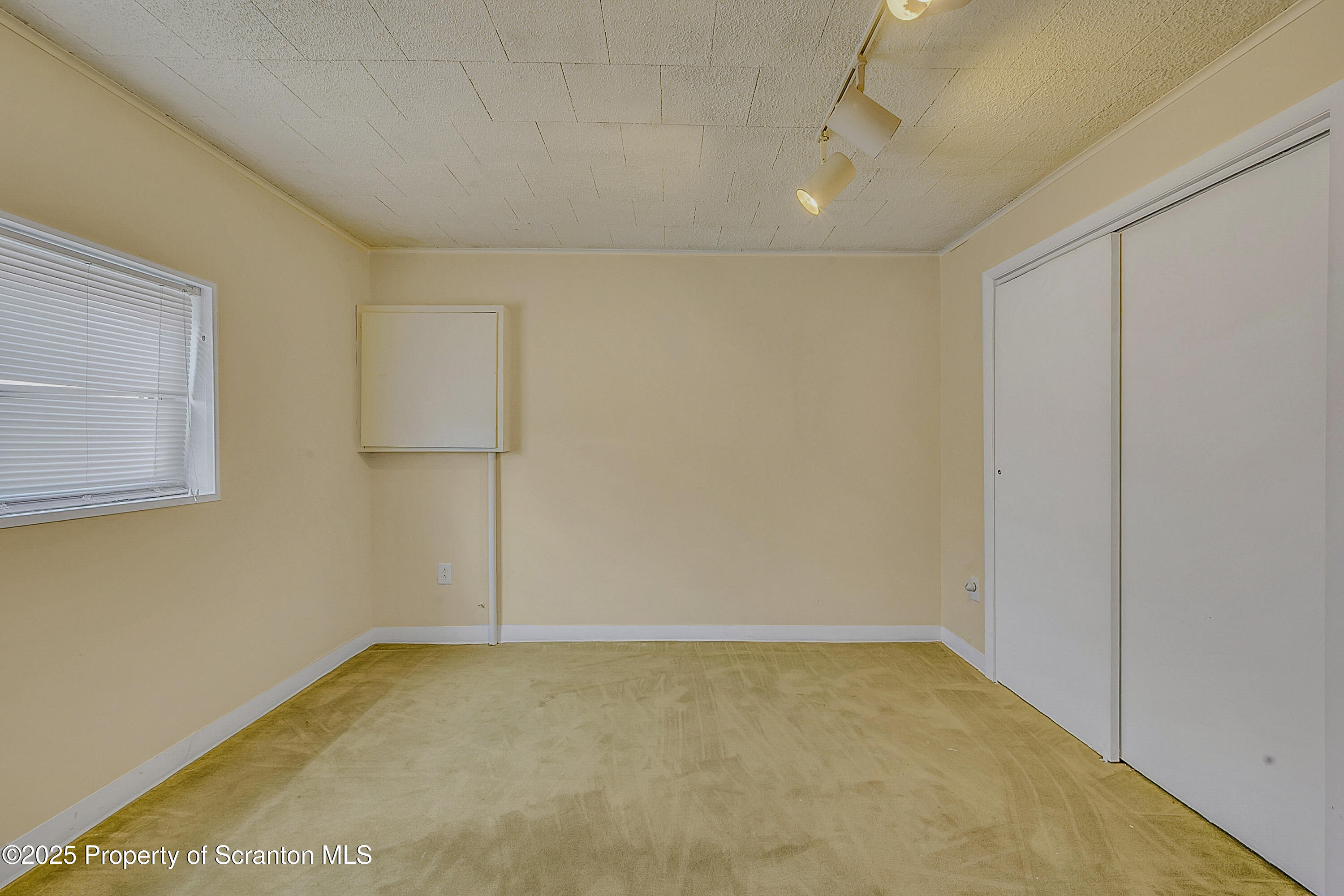 199 Marion Street Old Forge, PA 18518 - Photo 17 of 35 Bedroom