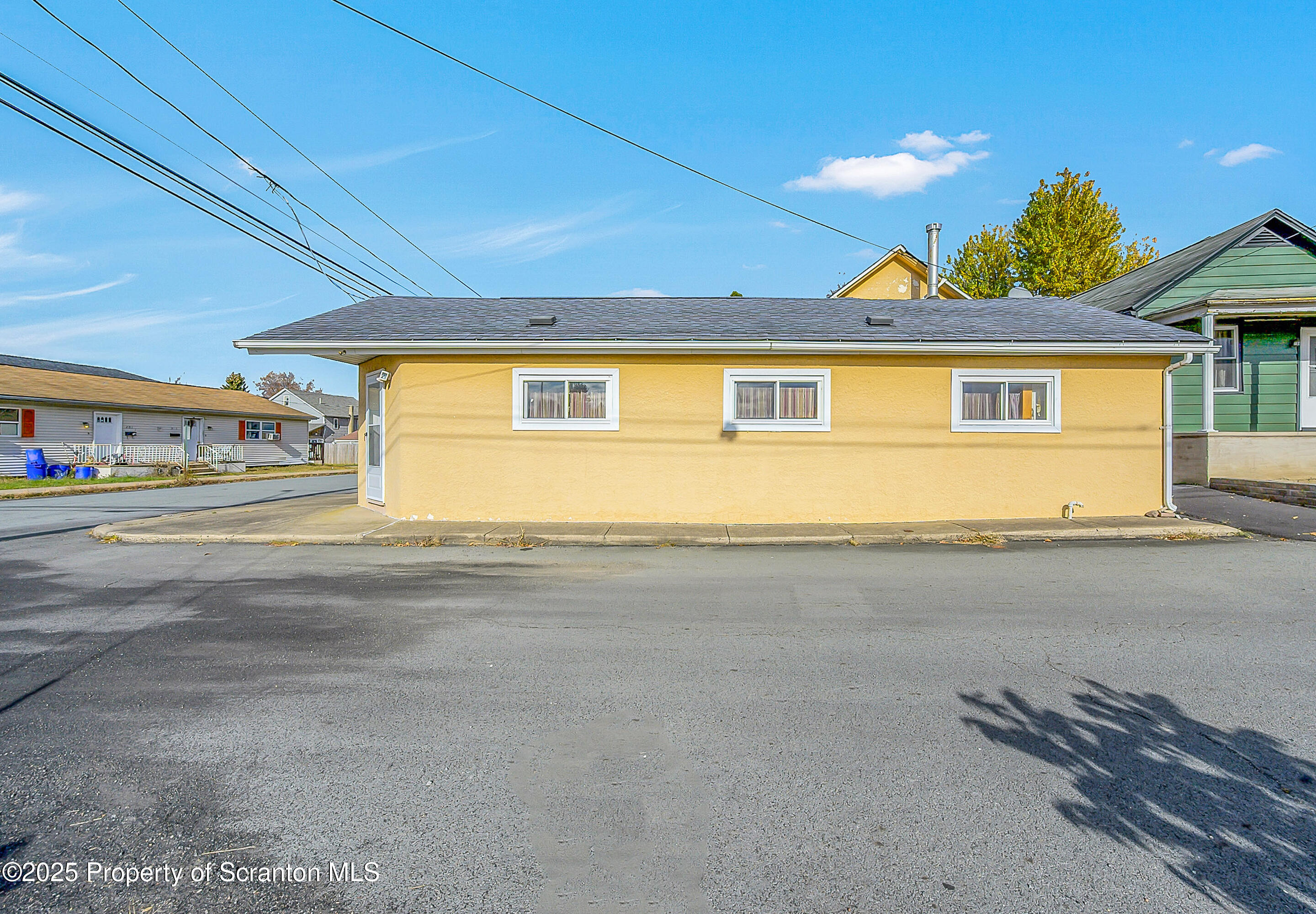 199 Marion Street Old Forge, PA 18518 - Photo 31 of 35 side view