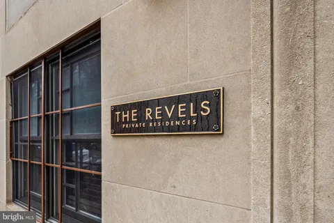 a close up of a street sign