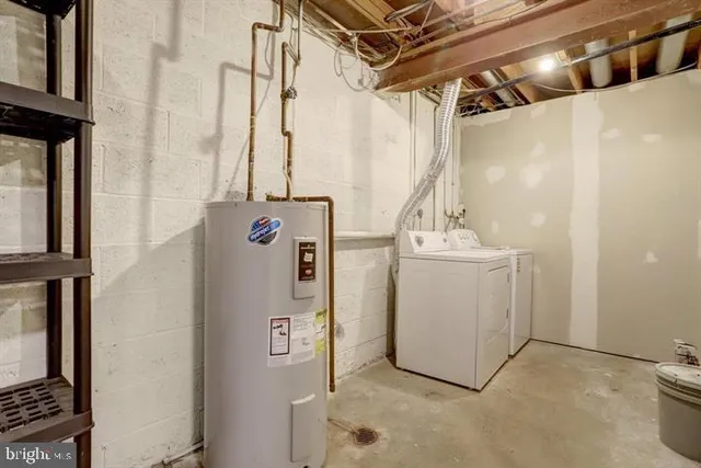 $800 | 6372 8th Circle, Alexandria, VA 22312