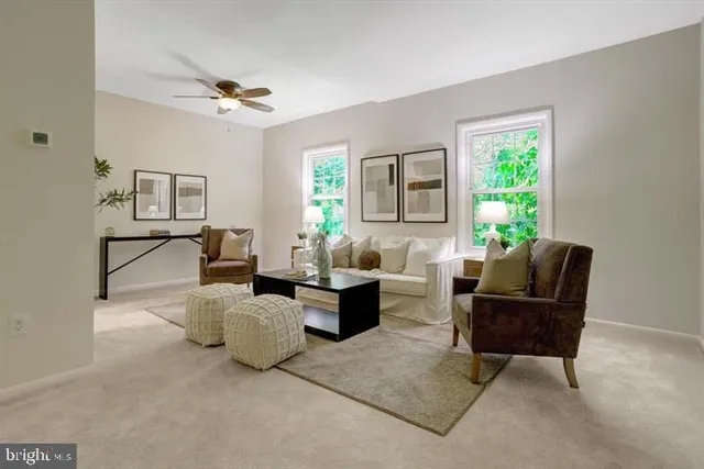 $800 | 6372 8th Circle, Alexandria, VA 22312