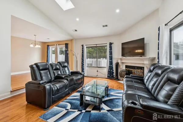 $450,000 | 92 Lexington Circle, Old Bridge, NJ 07747