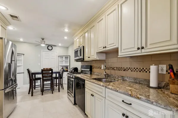 $450,000 | 92 Lexington Circle, Old Bridge, NJ 07747