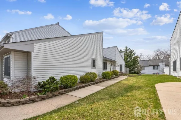 $450,000 | 92 Lexington Circle, Old Bridge, NJ 07747