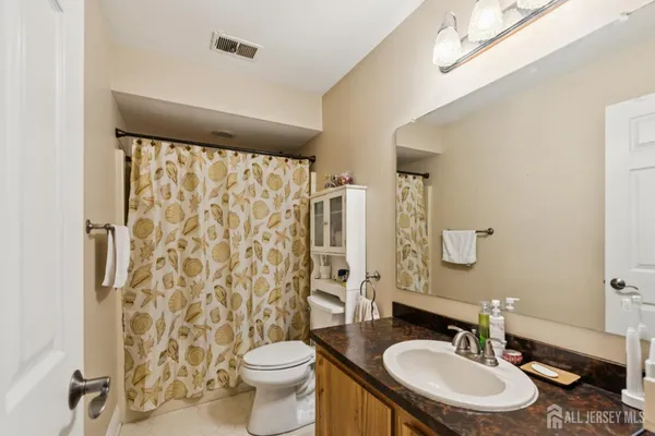 $450,000 | 92 Lexington Circle, Old Bridge, NJ 07747