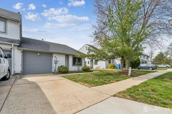 $450,000 | 92 Lexington Circle, Old Bridge, NJ 07747