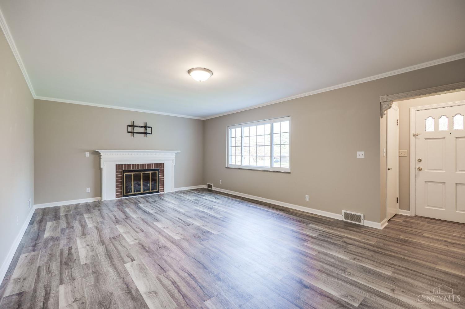 272 West Stroop Road Kettering, OH 45429 - Photo 8 of 43 Gallery Image 8