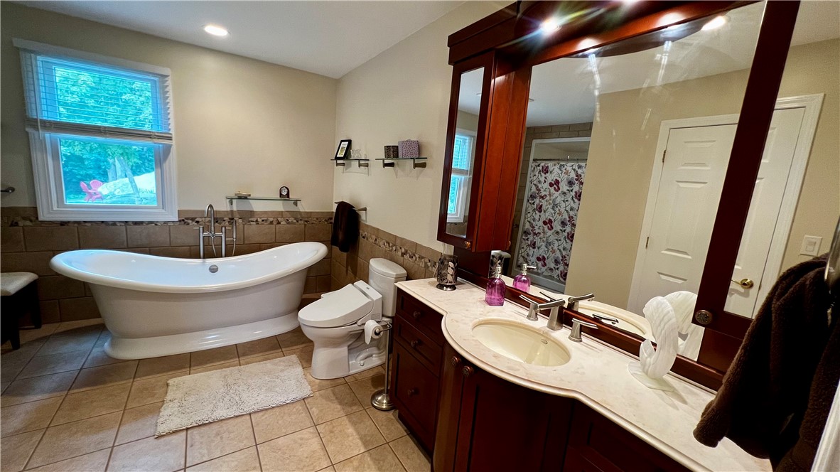 11 Robin Way Westerly, RI 02891 - Photo 12 of 30