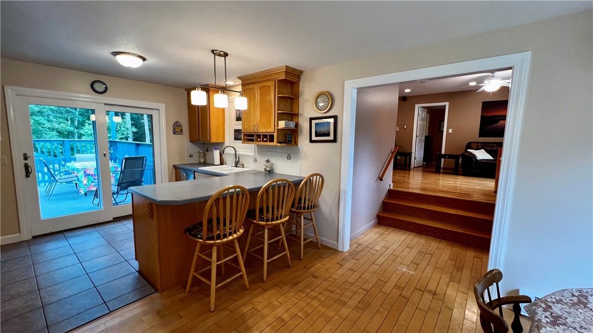 11 Robin Way Westerly, RI 02891 - Photo 5 of 30