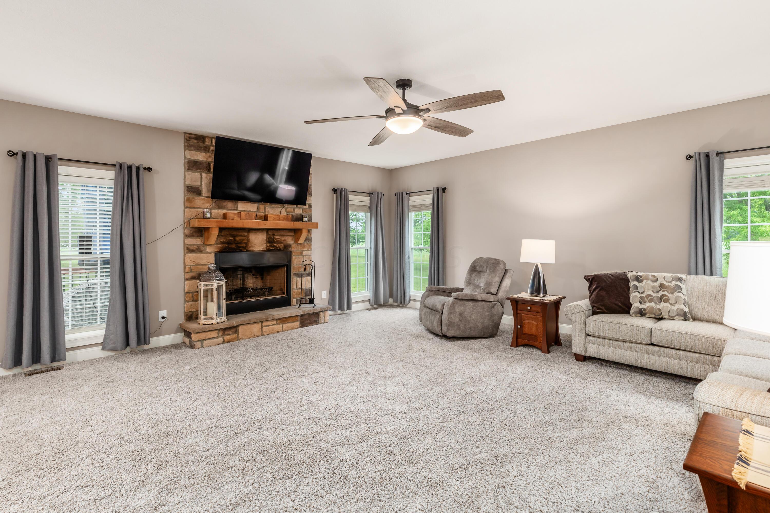 885 Shanahan Road Lewis Center, OH 43035 - Photo 20 of 35 B-885_Shanahan-066