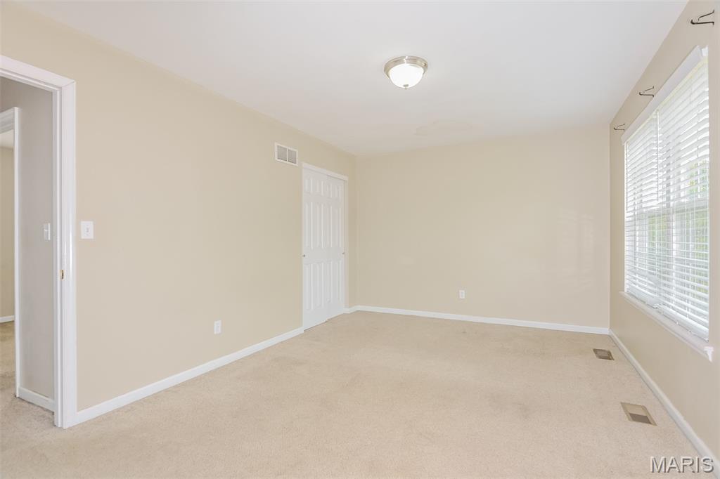 32 Great Owls Way Winfield, MO 63389 - Photo 14 of 18