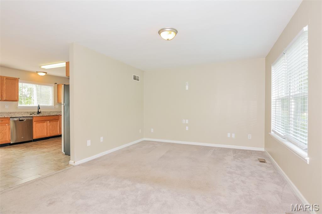 32 Great Owls Way Winfield, MO 63389 - Photo 6 of 18