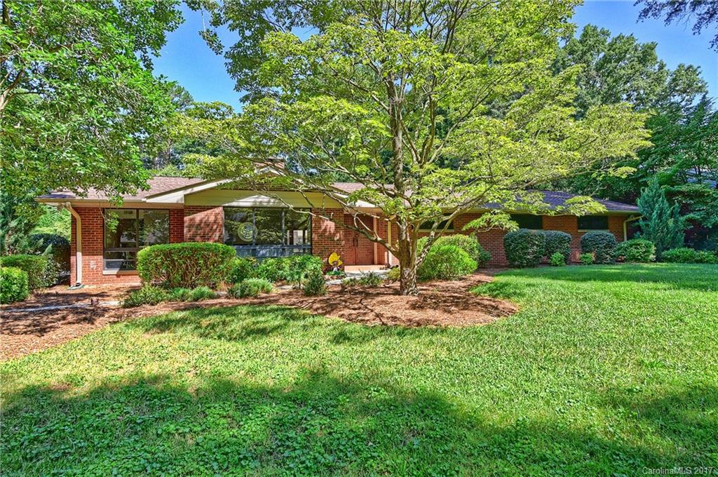 1026 Lansdowne Road Charlotte, NC 28270 - Photo 1 of 24 Gallery Image 1