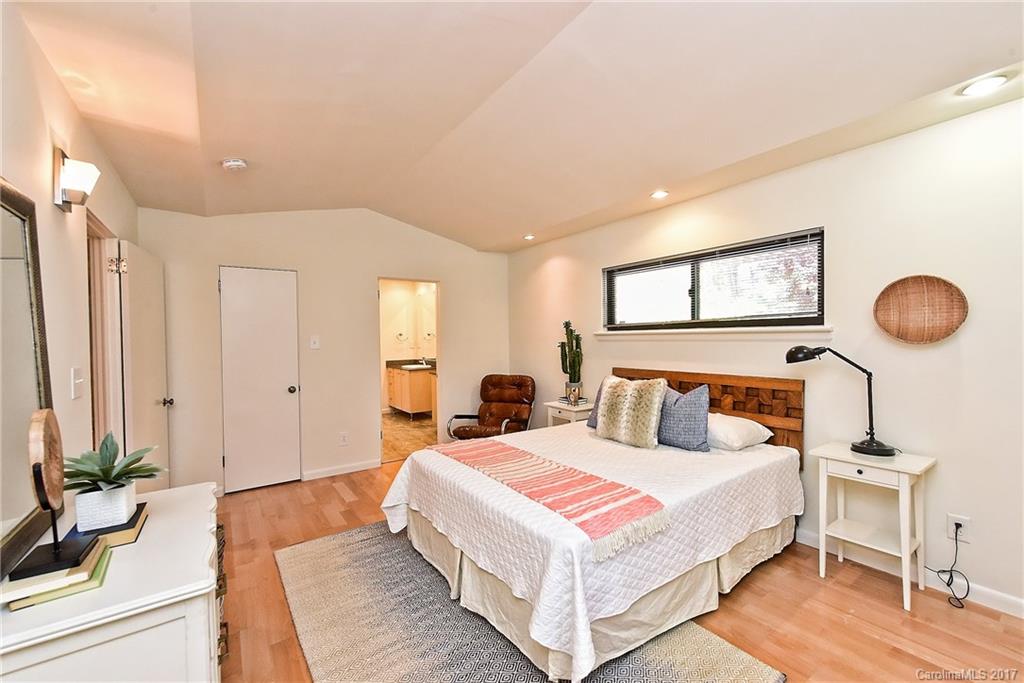 1026 Lansdowne Road Charlotte, NC 28270 - Photo 17 of 24 Gallery Image 17