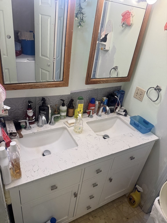 41 Westmore Road, Unit 2 Boston, MA 02126 - Photo 8 of 11