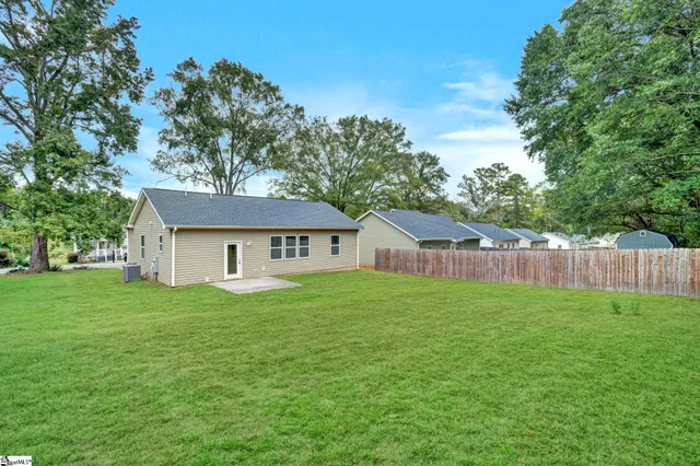 $225,500 | 305 Saluda Street, Belton, SC 29627