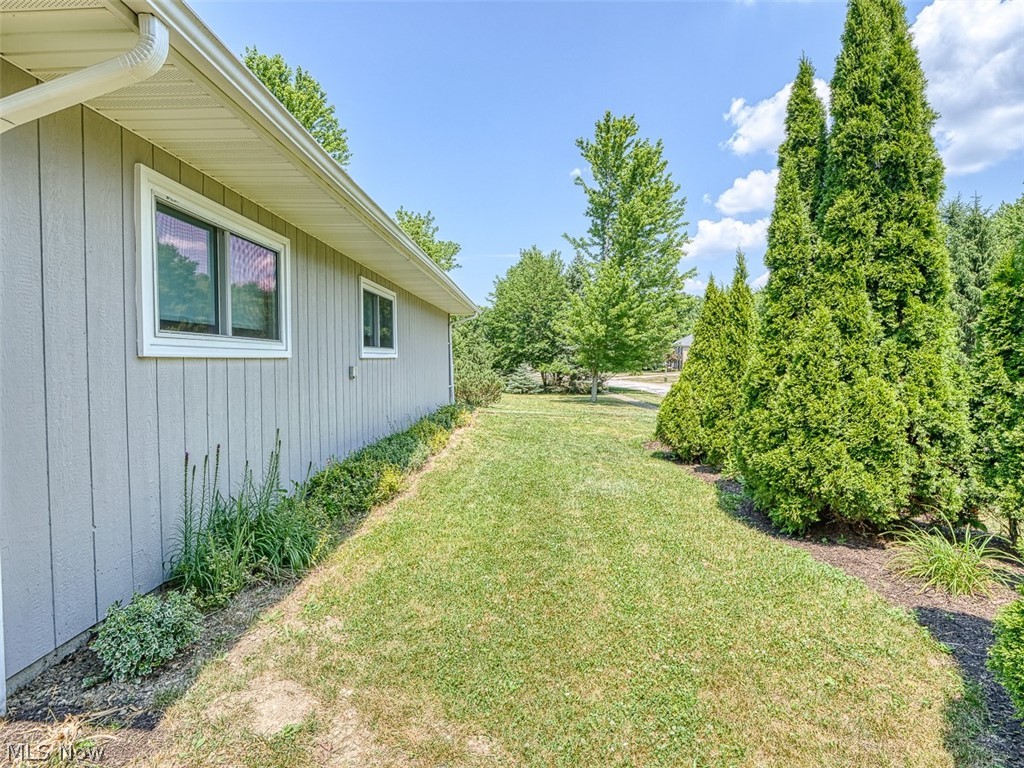 20242 Drake Road Strongsville, OH 44149 - Photo 4 of 22 Gallery Image 4