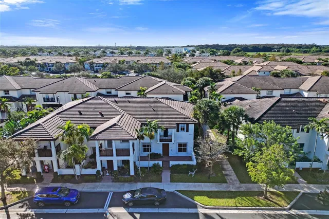 $498,800 | 4720 Mimosa Place, Unit 903, Coconut Creek, FL 33073